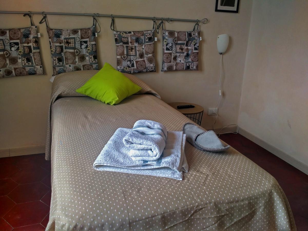 B&B L' Albicocco Gavi Eksteriør billede
